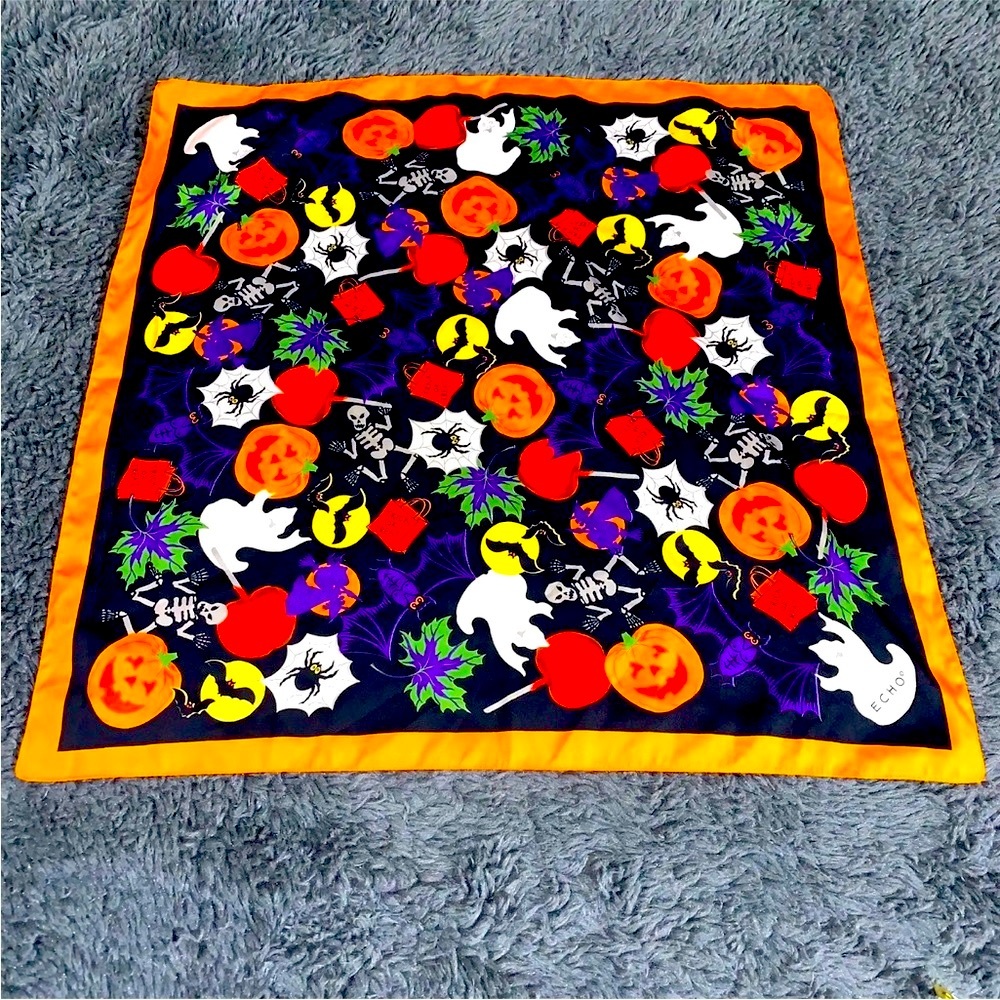 Vtg ECHO Silk Handkerchief Scarf Bandana Halloween Ghost Skeleton Bats 20.5x21"